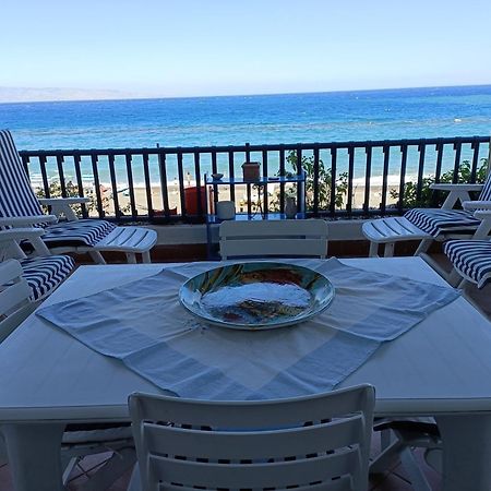 Casa Vacanze Margarita SantʼAlessio Siculo Buitenkant foto