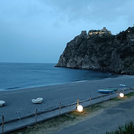 Casa Vacanze Margarita SantʼAlessio Siculo Buitenkant foto