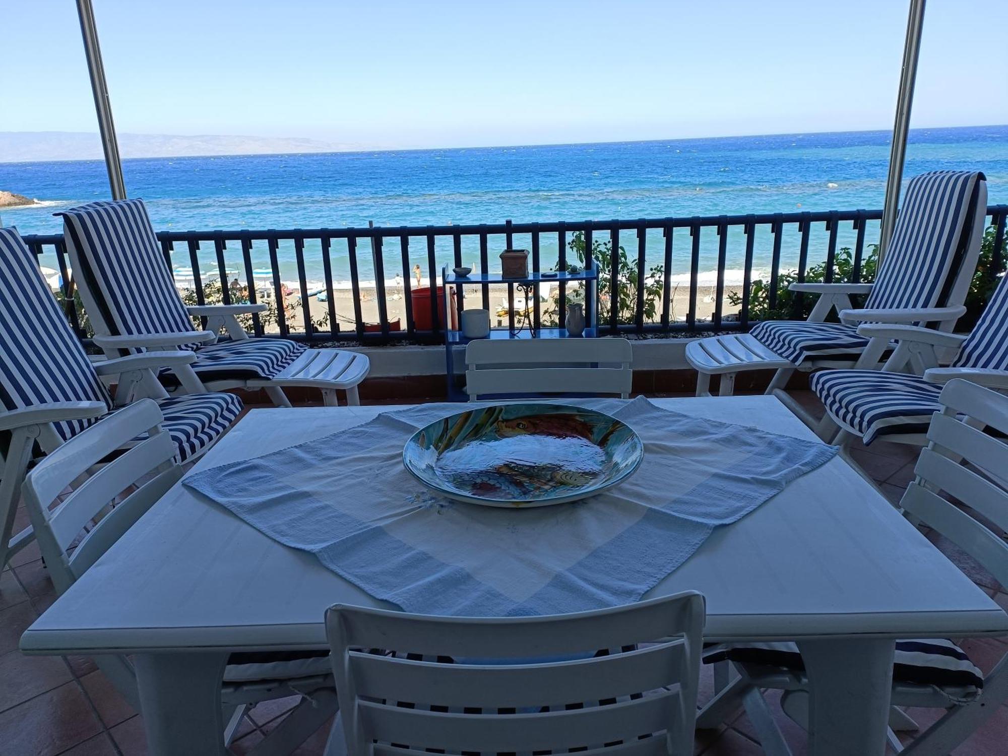 Casa Vacanze Margarita SantʼAlessio Siculo Buitenkant foto