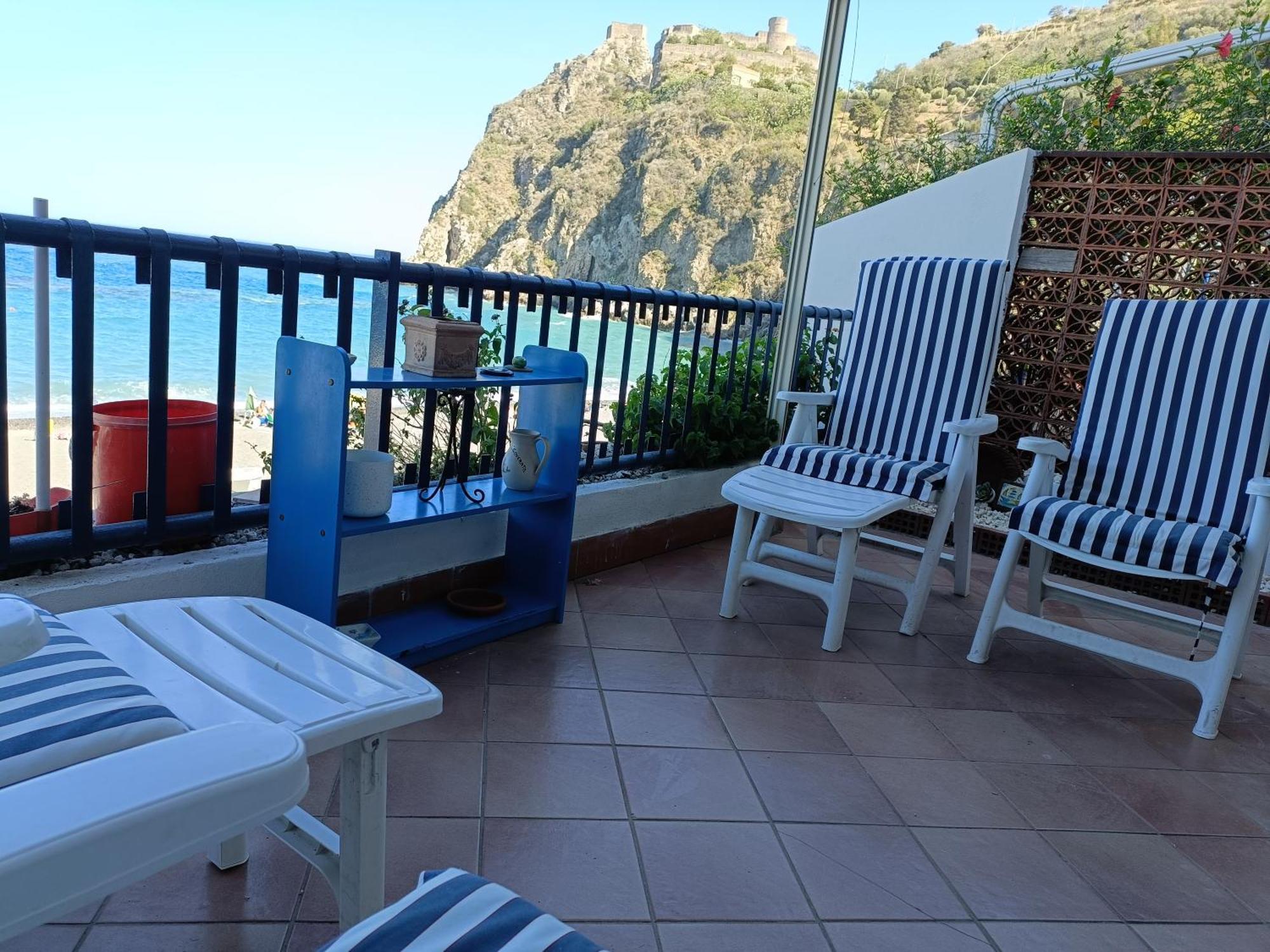 Casa Vacanze Margarita SantʼAlessio Siculo Buitenkant foto