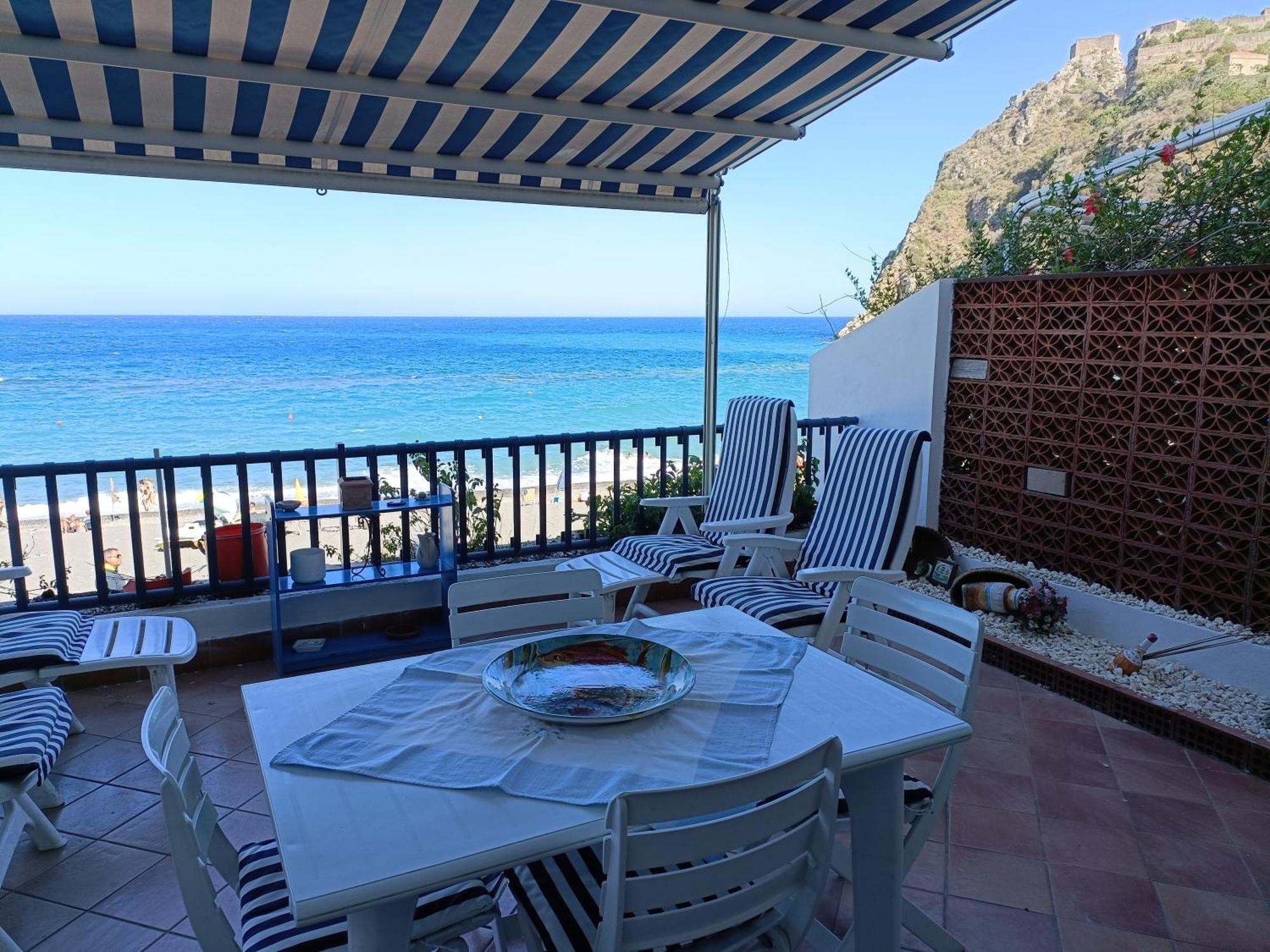 Casa Vacanze Margarita SantʼAlessio Siculo Buitenkant foto