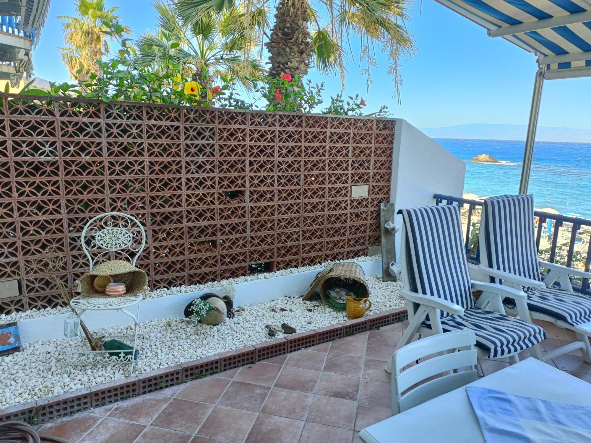 Casa Vacanze Margarita SantʼAlessio Siculo Buitenkant foto
