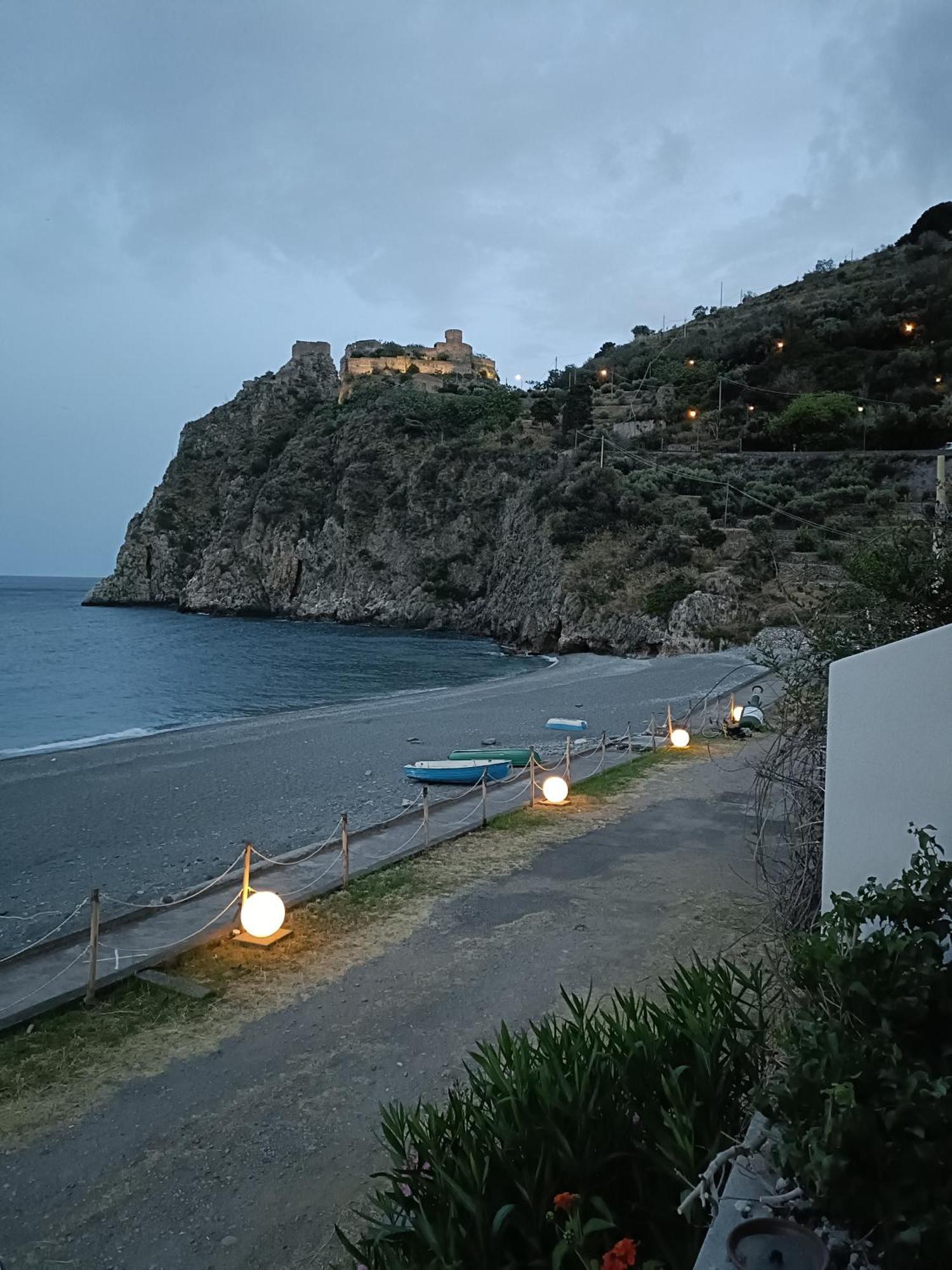 Casa Vacanze Margarita SantʼAlessio Siculo Buitenkant foto